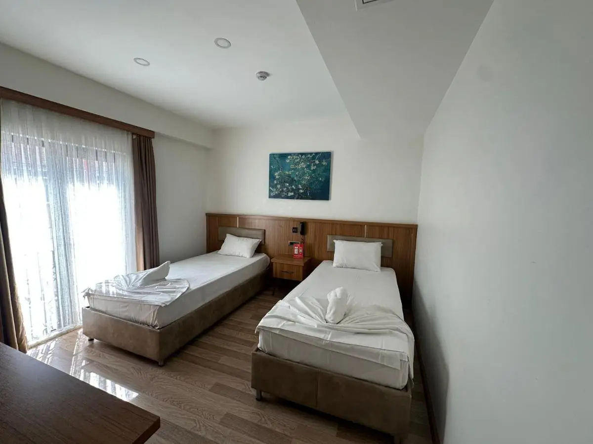 Hotel La SERA