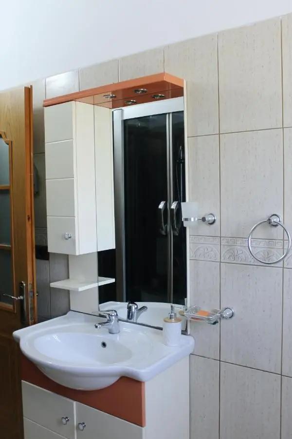 Guest House Adi Hoxha