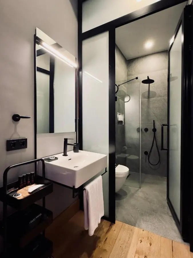 RUZ Hotels