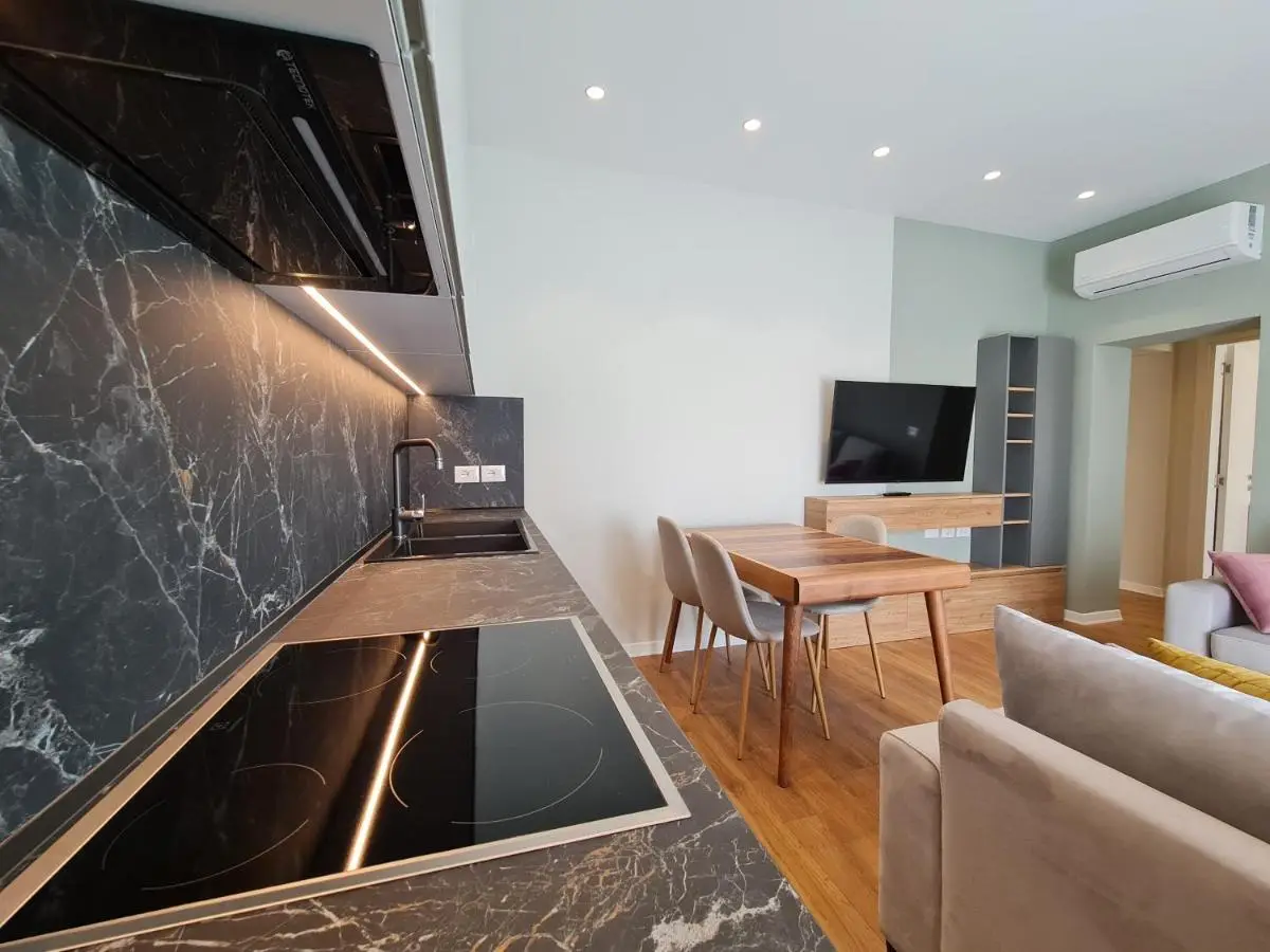 Adore - Modern Apartment