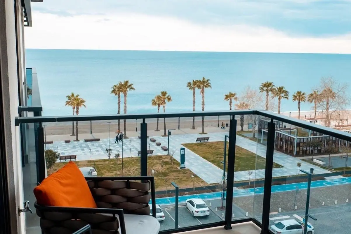ONLY ONE Suites & Residences