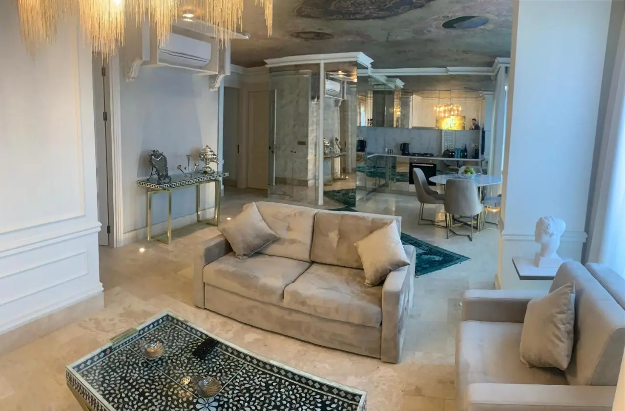 AB Residences -Cihangir Luxury Antique Apartment