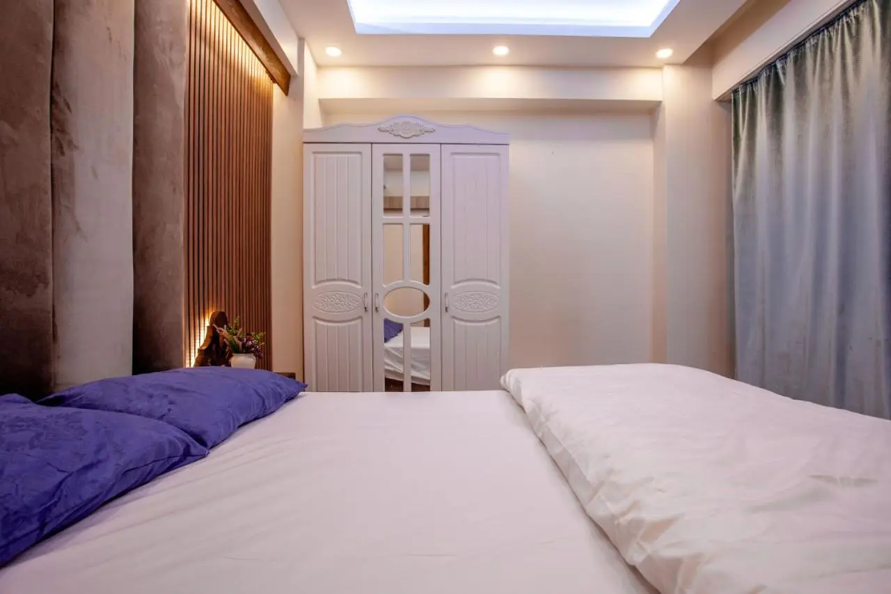 Mutlu flat
