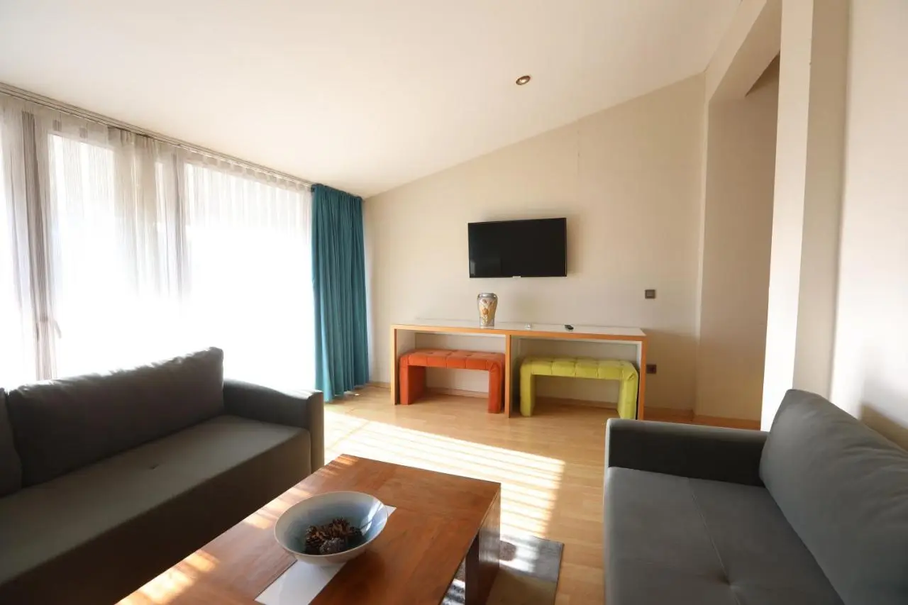 Mezzo Hotel