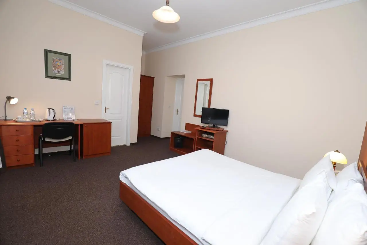 Azcot Hotel