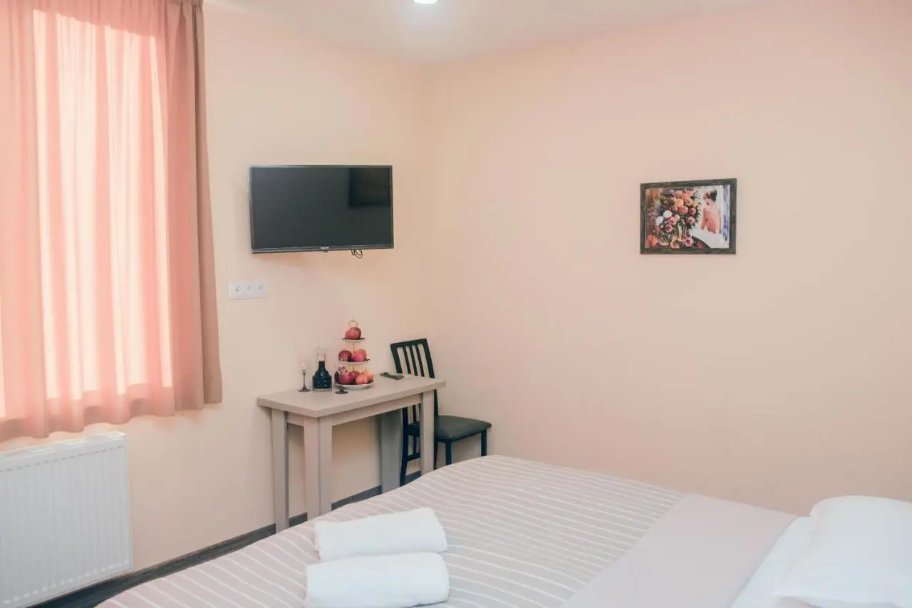 Red Hotel