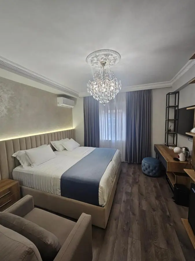 NS Luxury Suites