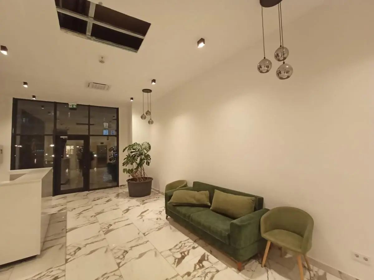 Solo Visit Apartments 1710 B