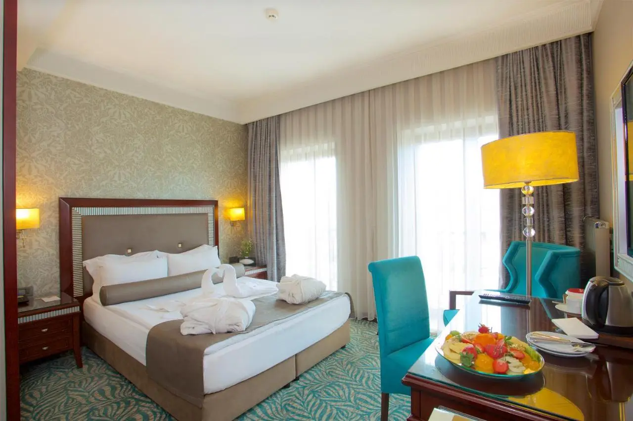Emporium Hotel