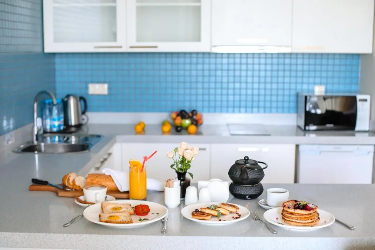 HomeBridge Hotel Apartments