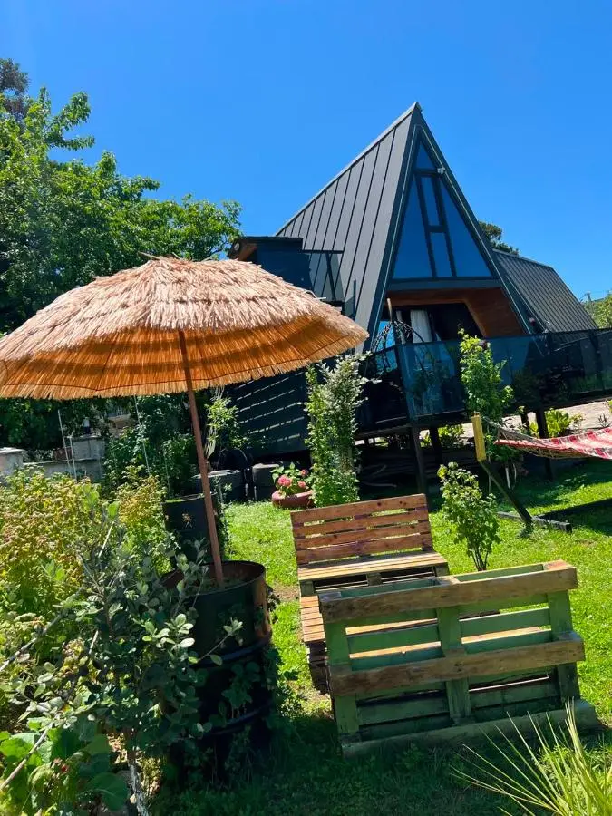 La'Familia Cottages