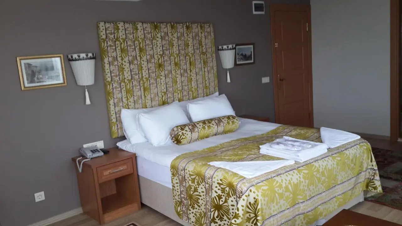 Tashkonak Studio Suites
