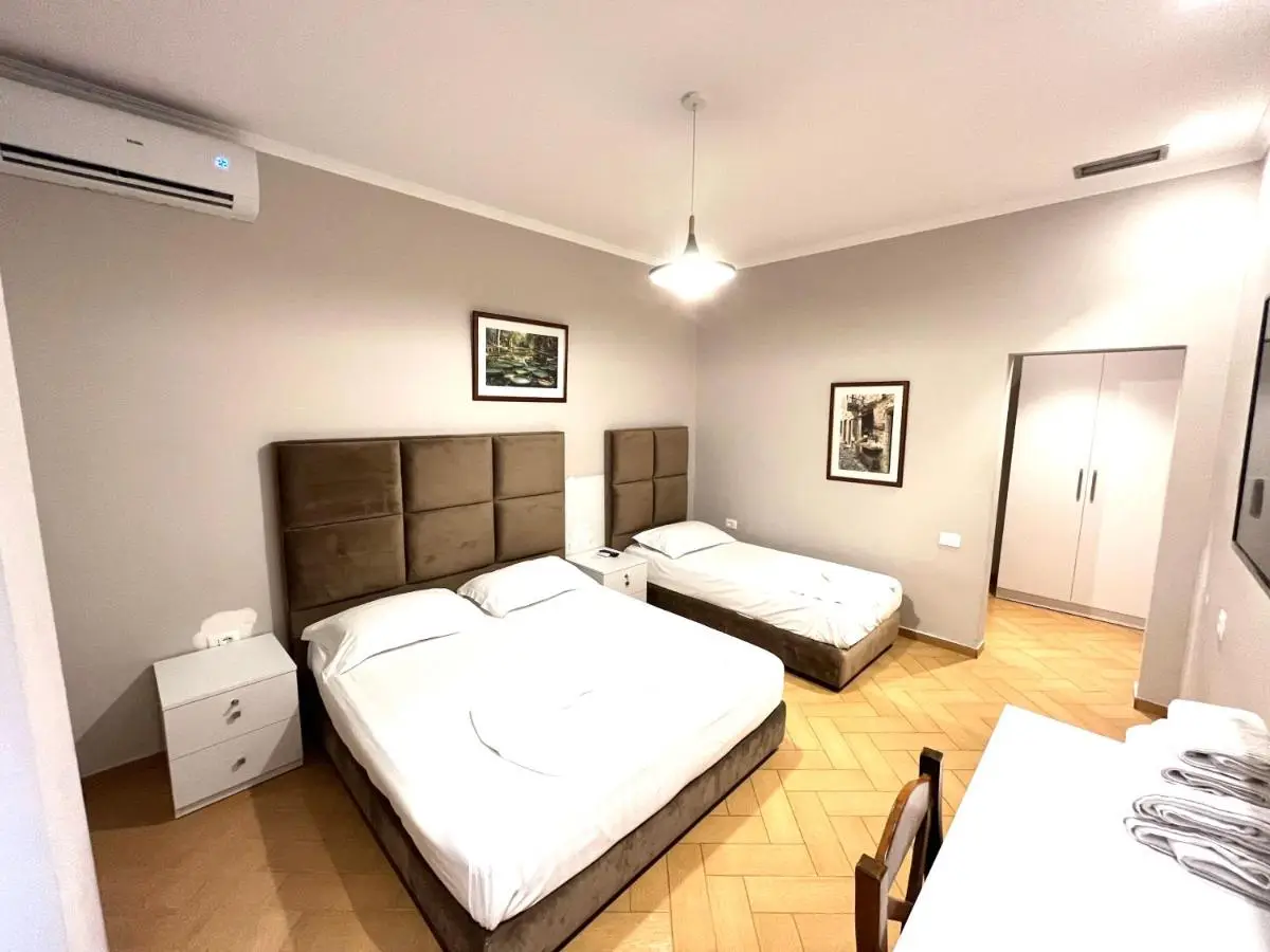 HOTEL NOBEL CENTER