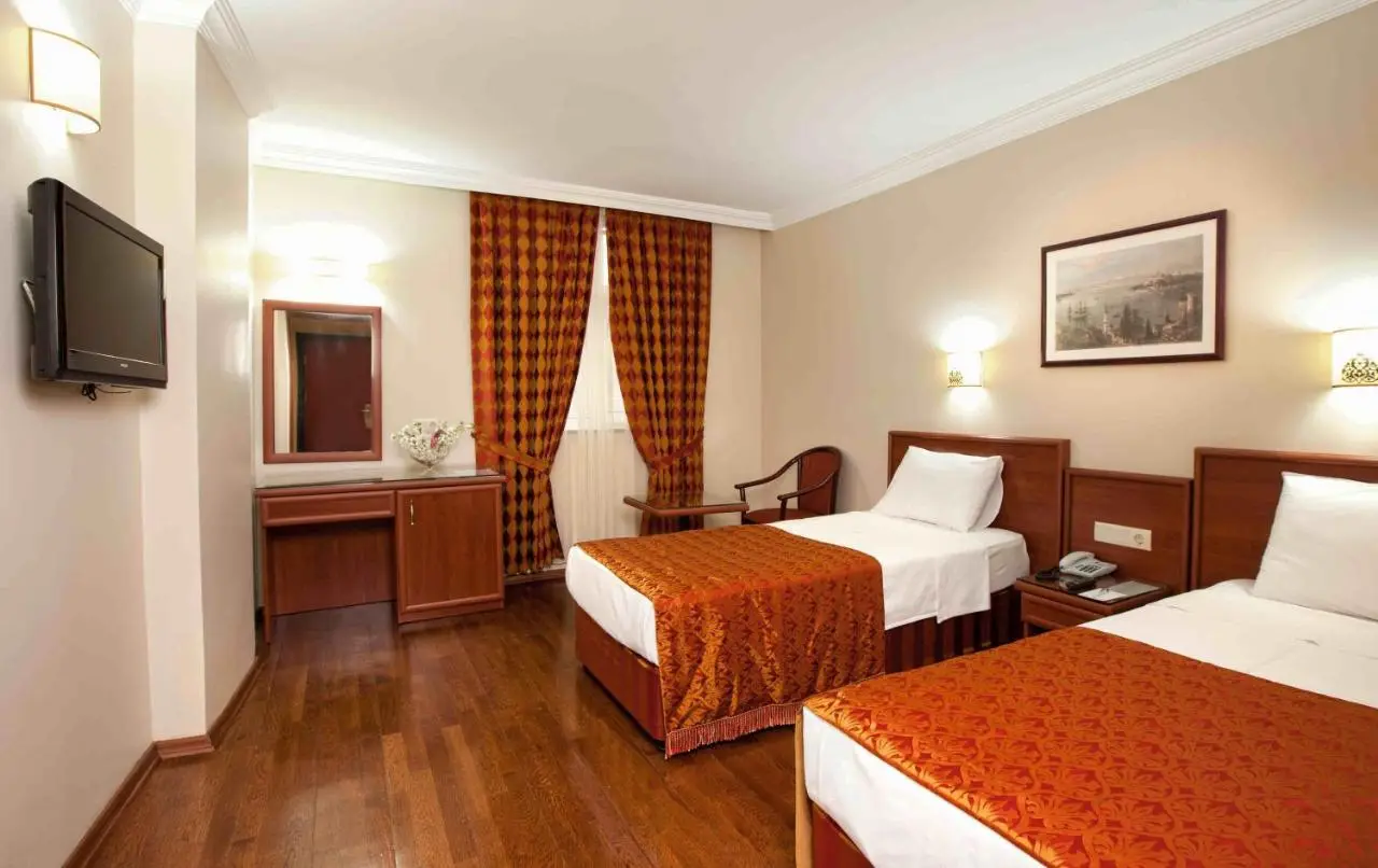 Grand Halic Goldenhorn