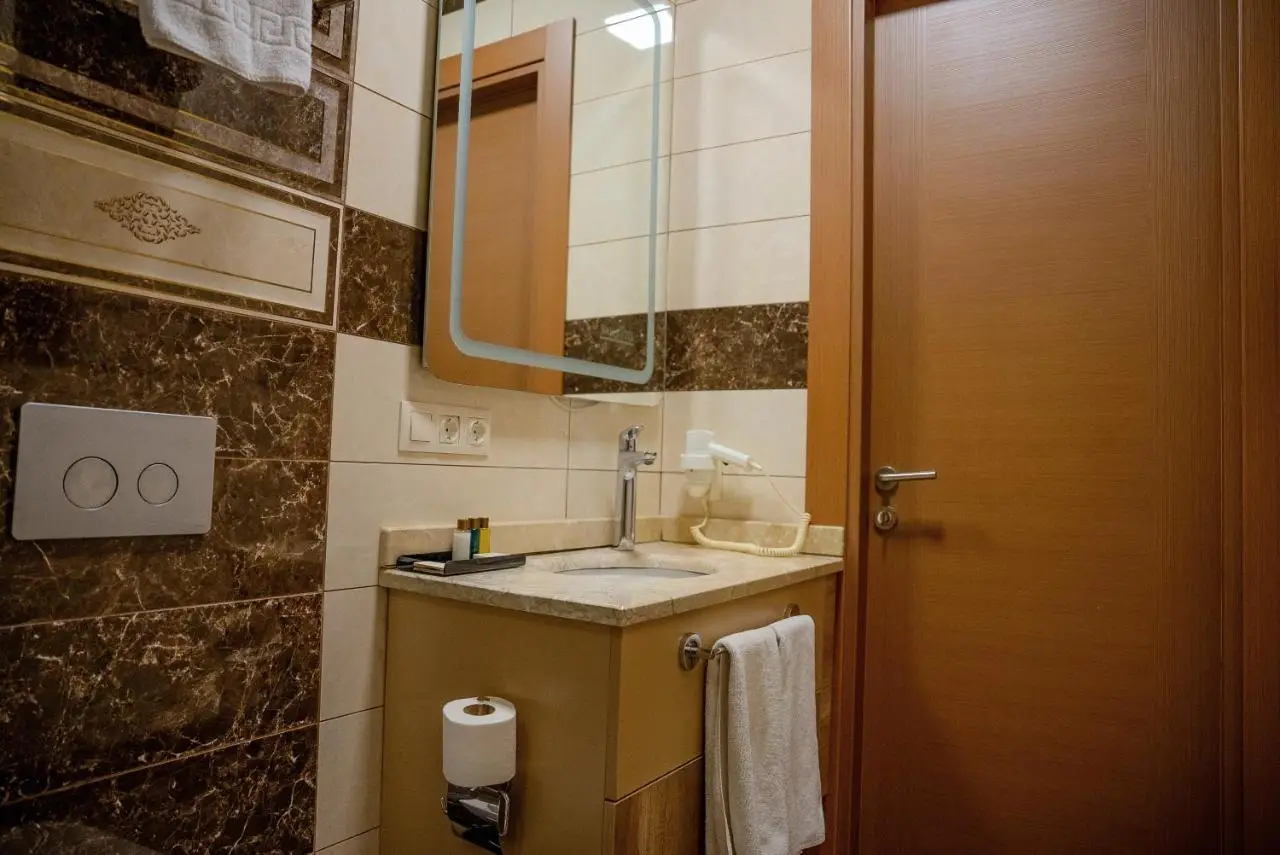 Mari Suites Hotel