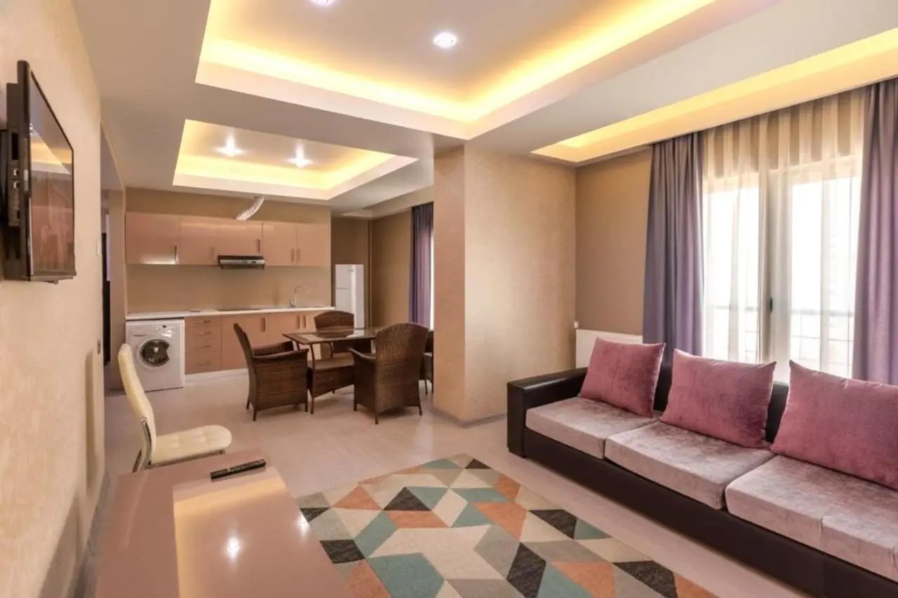 Diplomat Suites Hotel