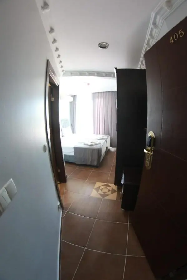 Ares Hotel