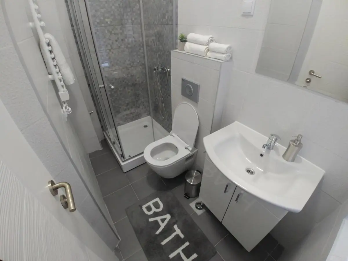 Apartments Sari
