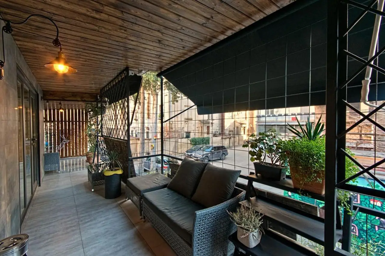 Sakhli at Chavchavadze ave 15
