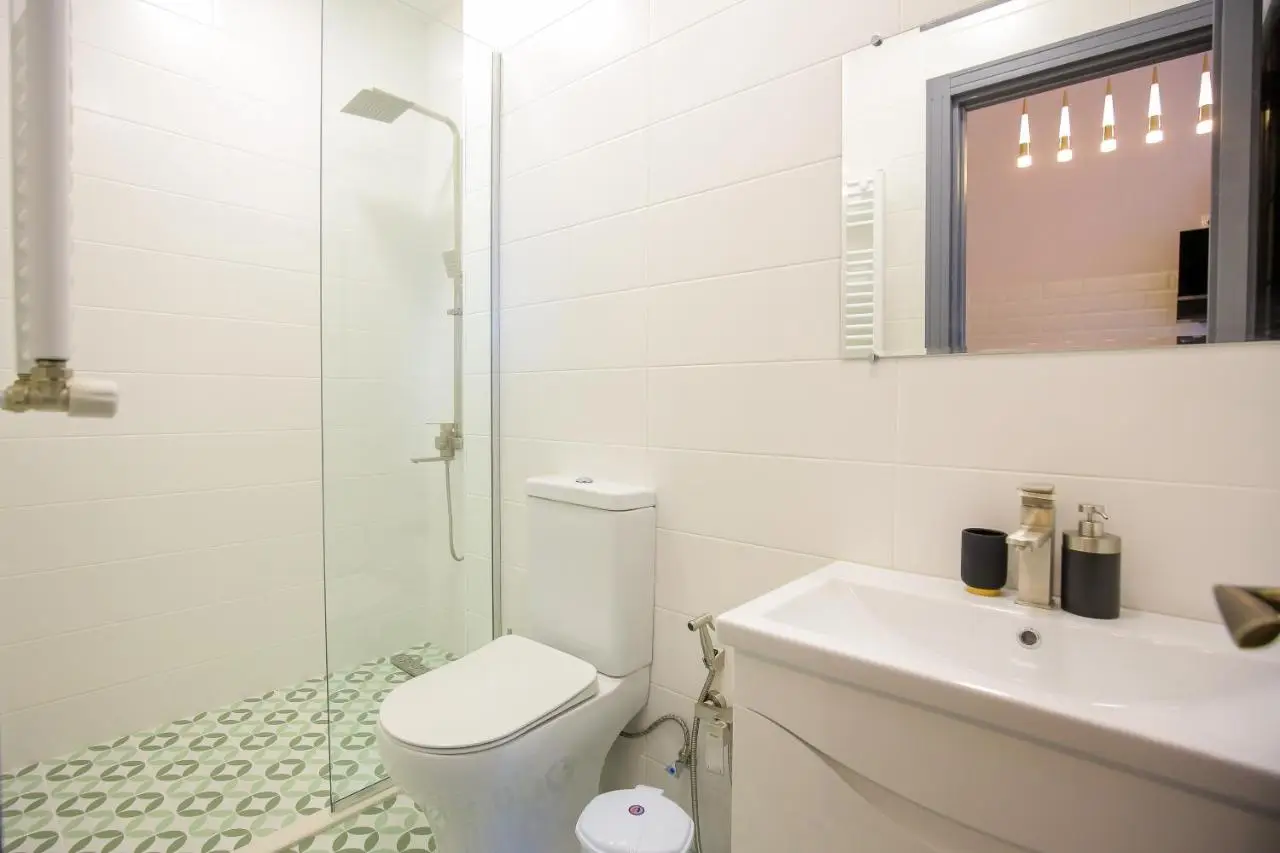 Seventh Floor Apartment