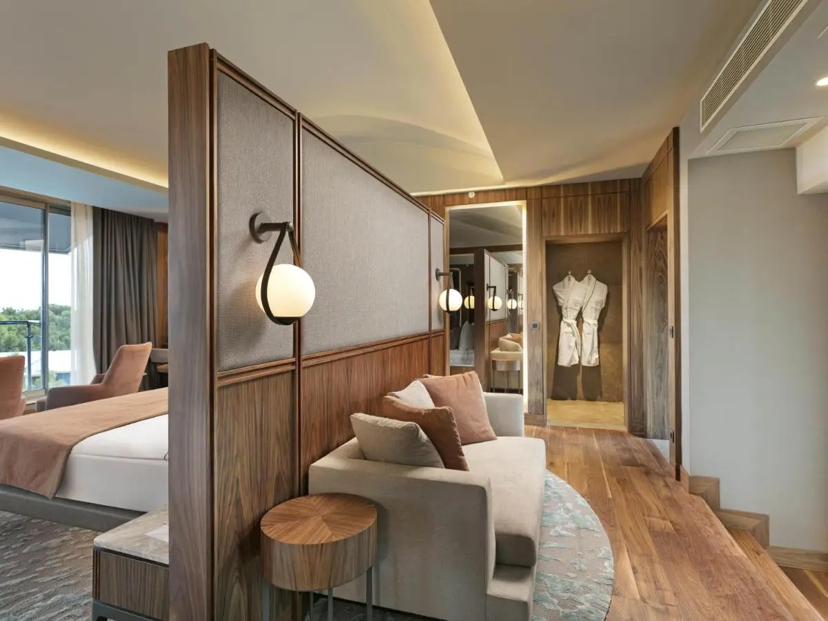Rixos Sungate - The Land of Legends Access