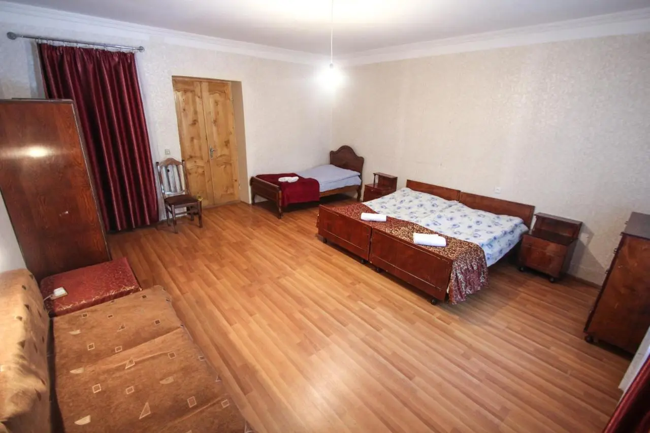Eka&Nino GuestHouse