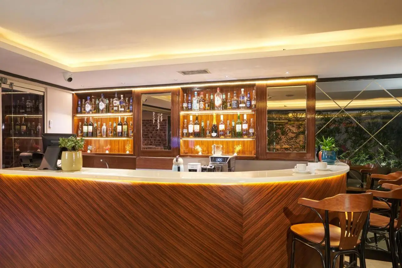 Atro Hotel