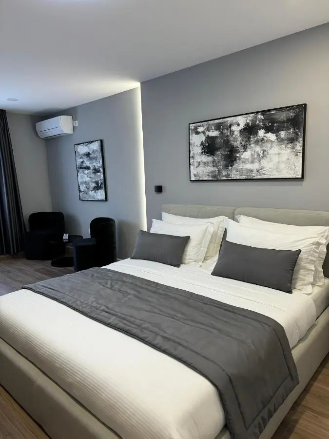 L’Hotel Tirana