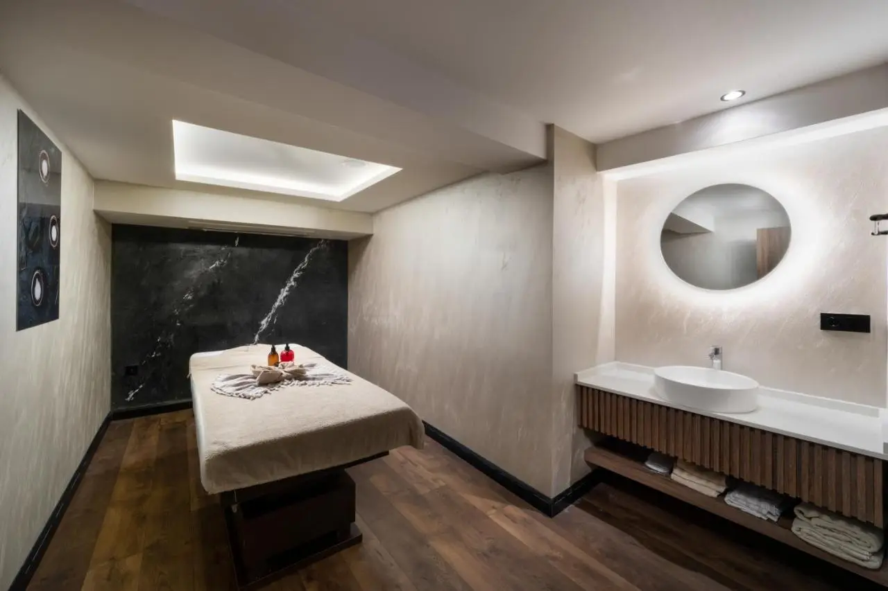 Orka Royal Hotel & Spa