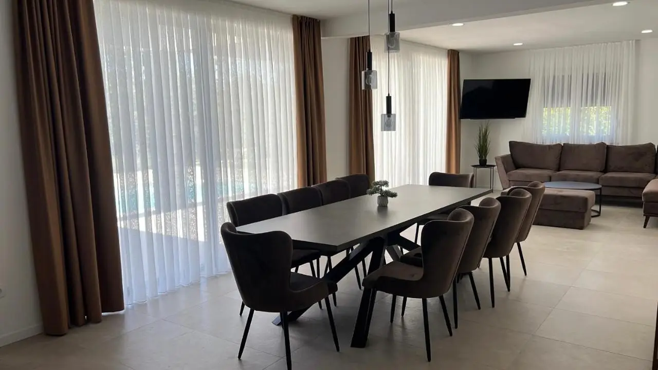 Luxury Villa Mojito
