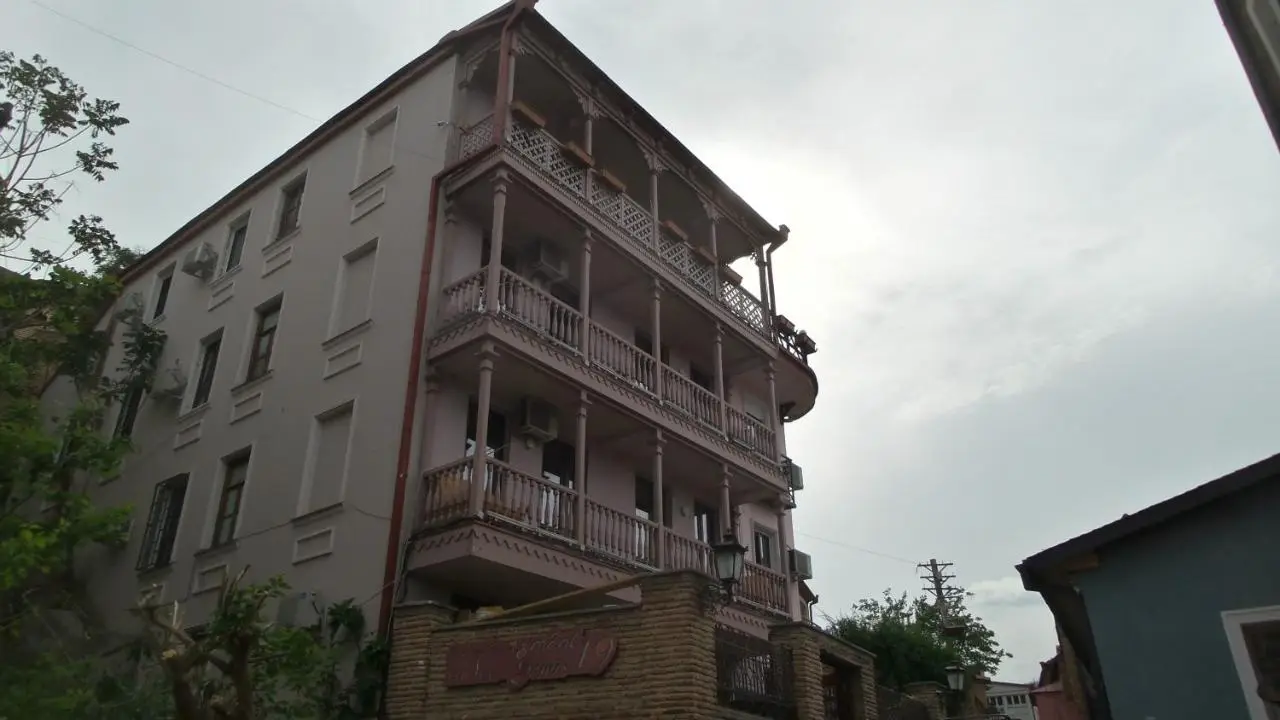 Hotel at Gomi 19