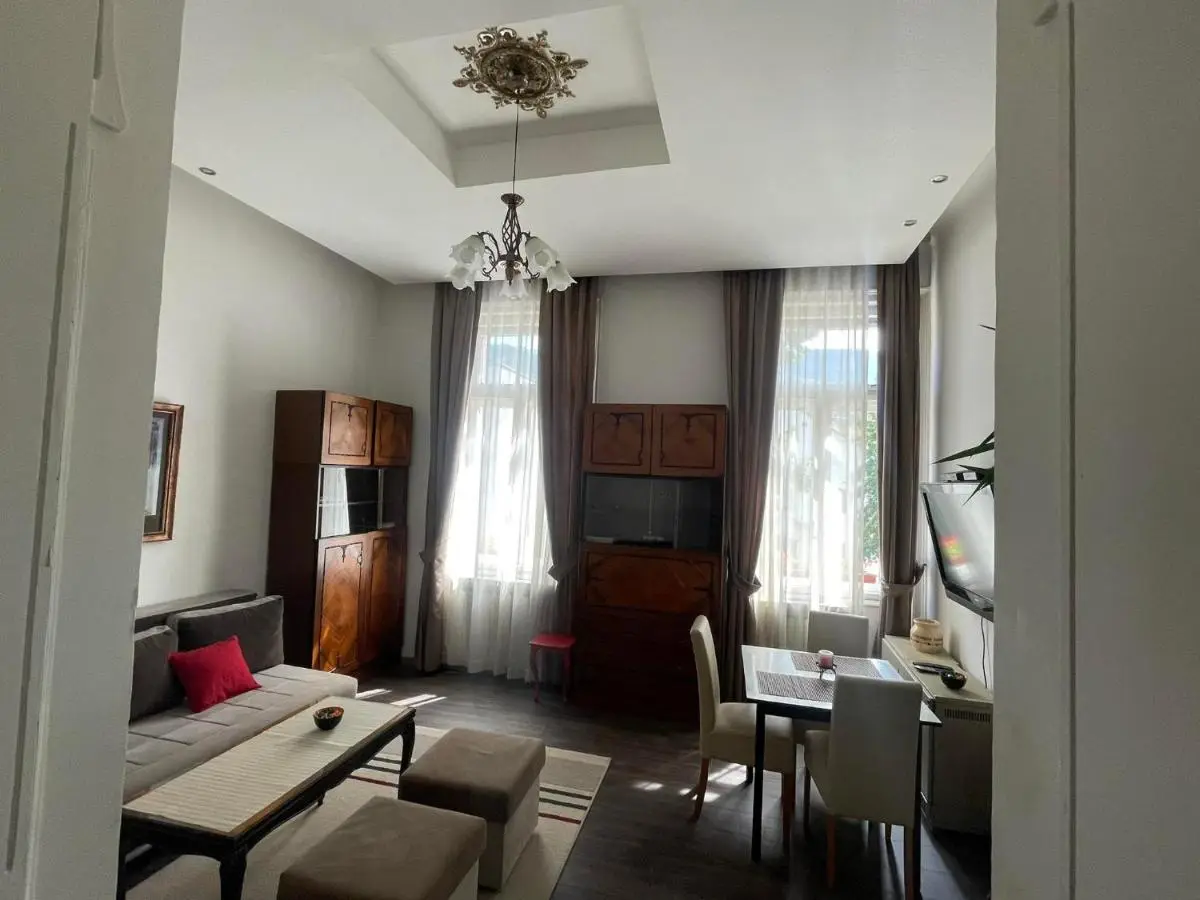 Apartment Romana
