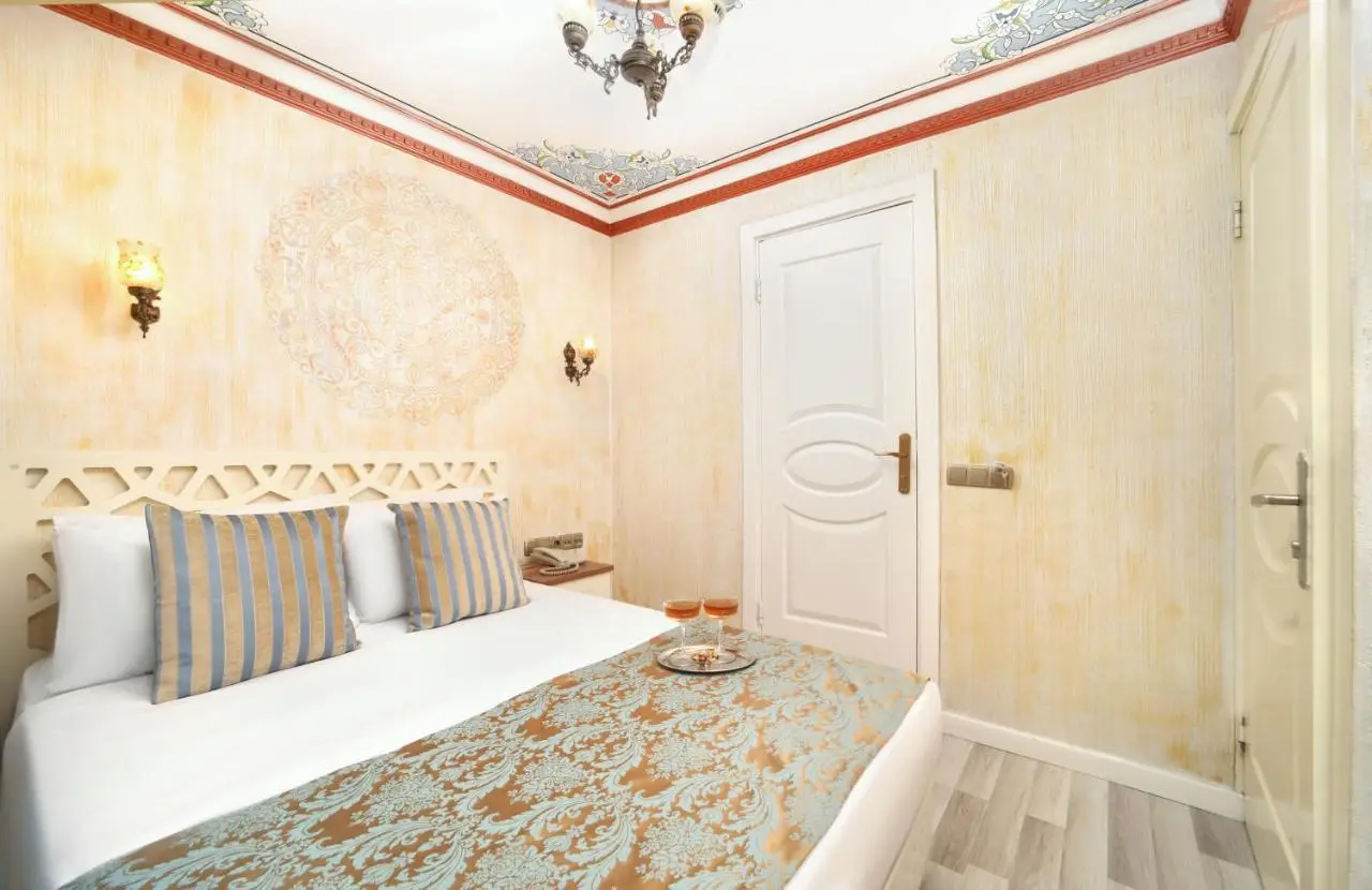 Aldem Hotel