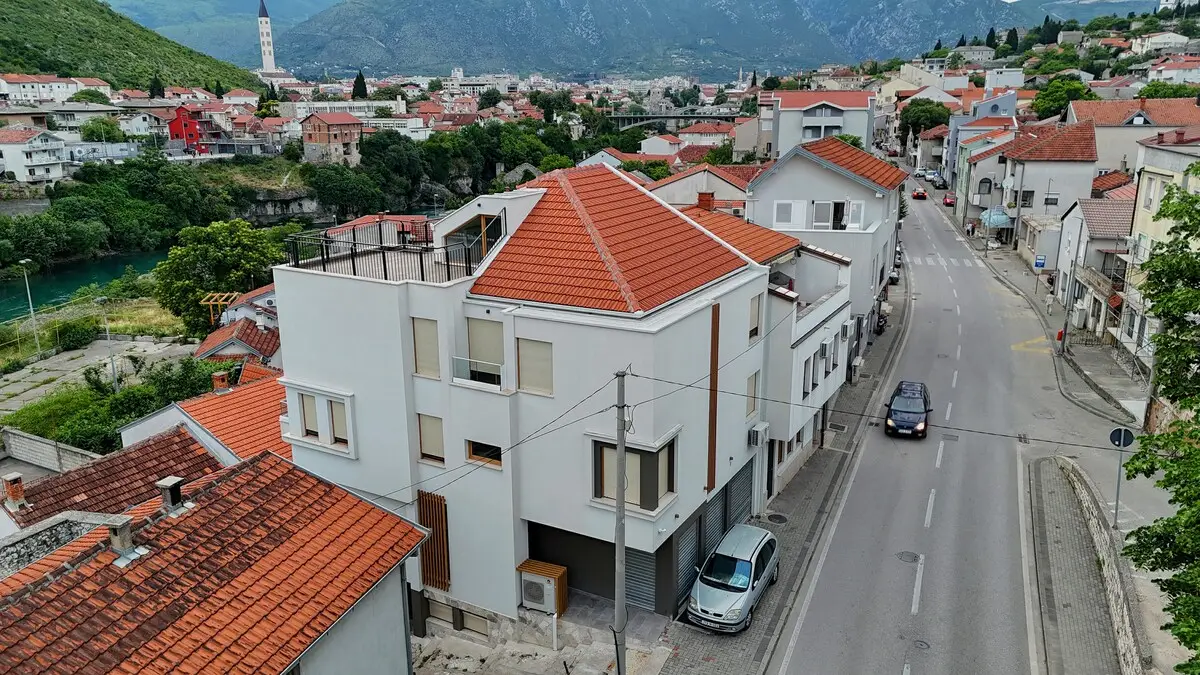 Santiceva Emina