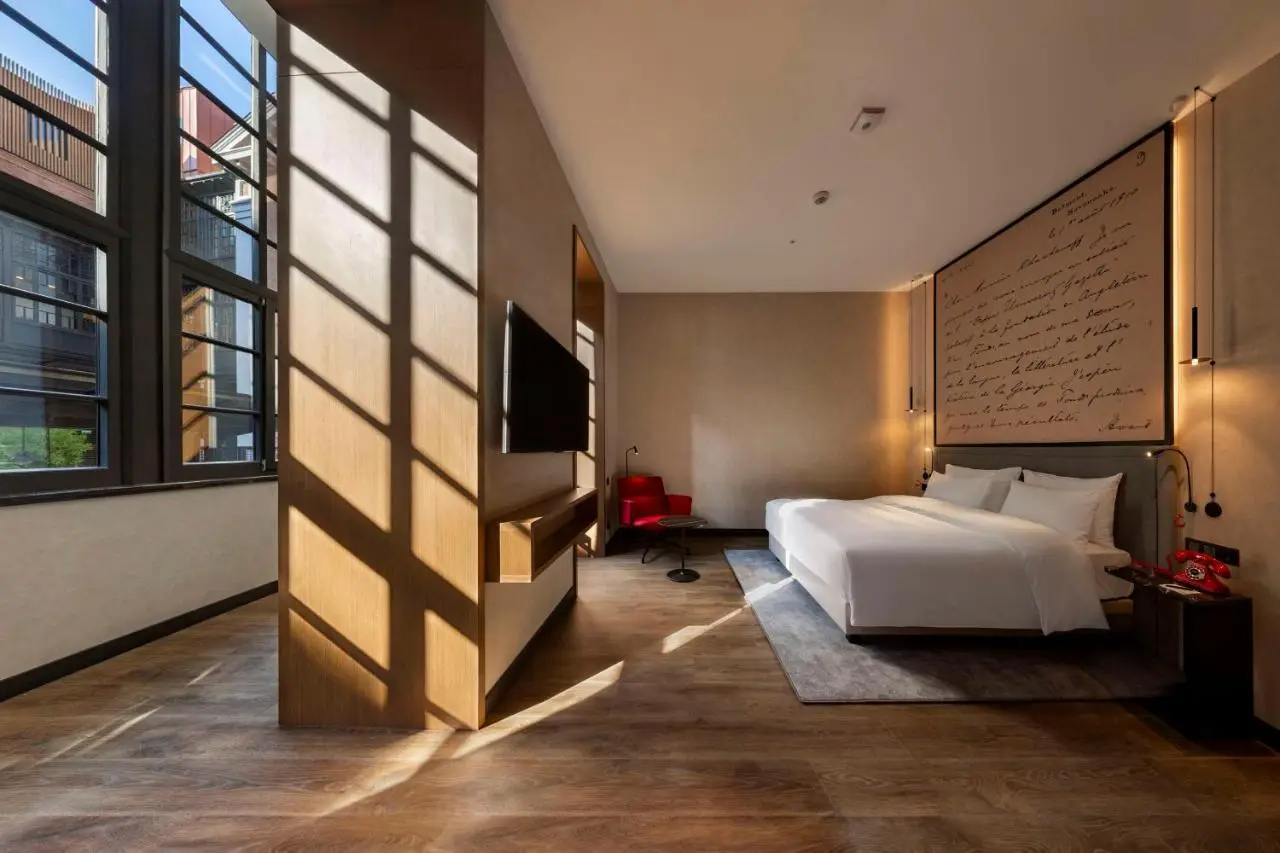 Radisson RED Tbilisi