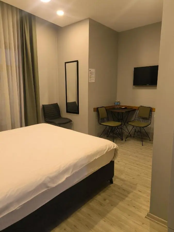 Ore Pera Suites