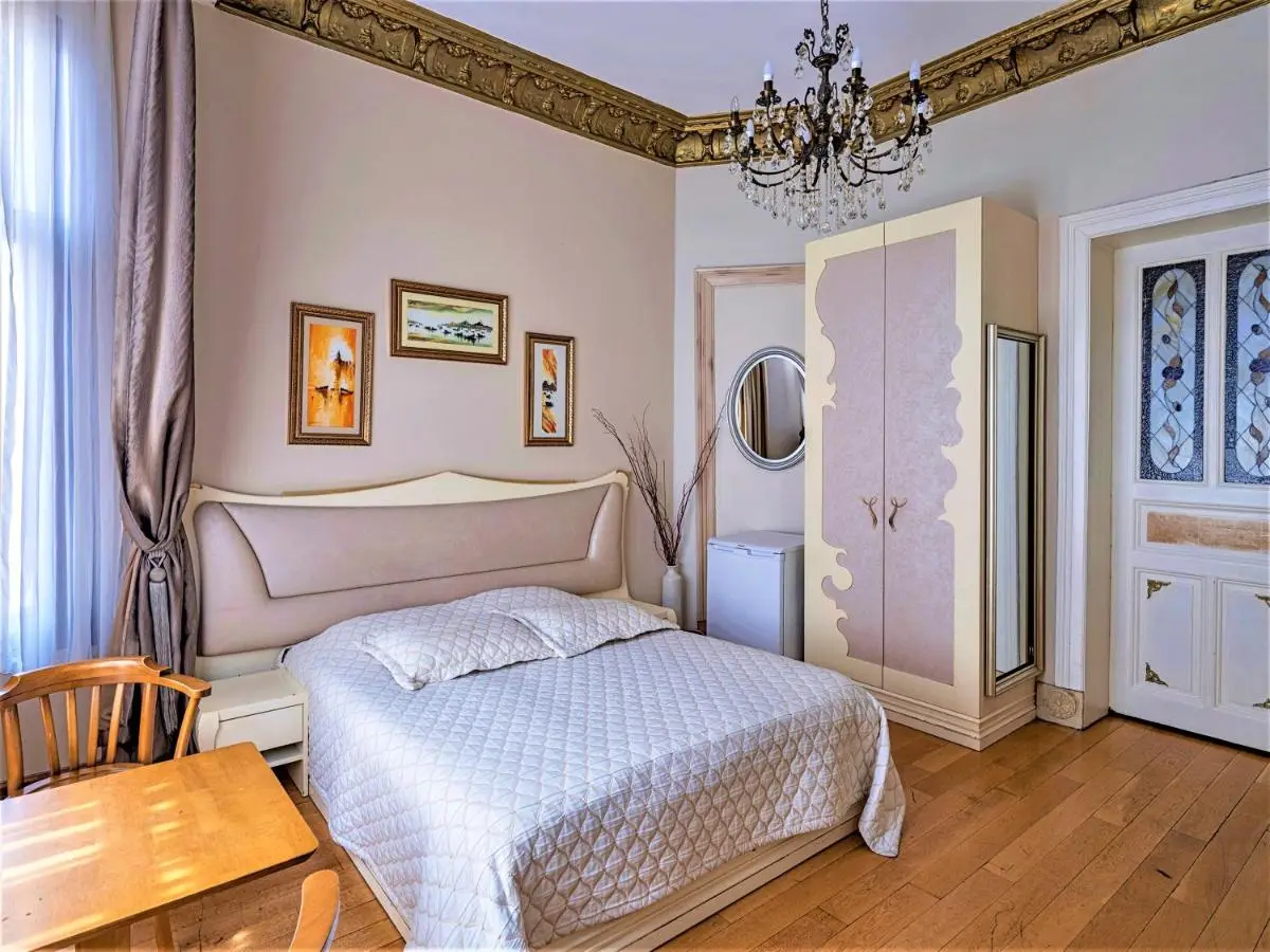 Ragip Pasha Apartments
