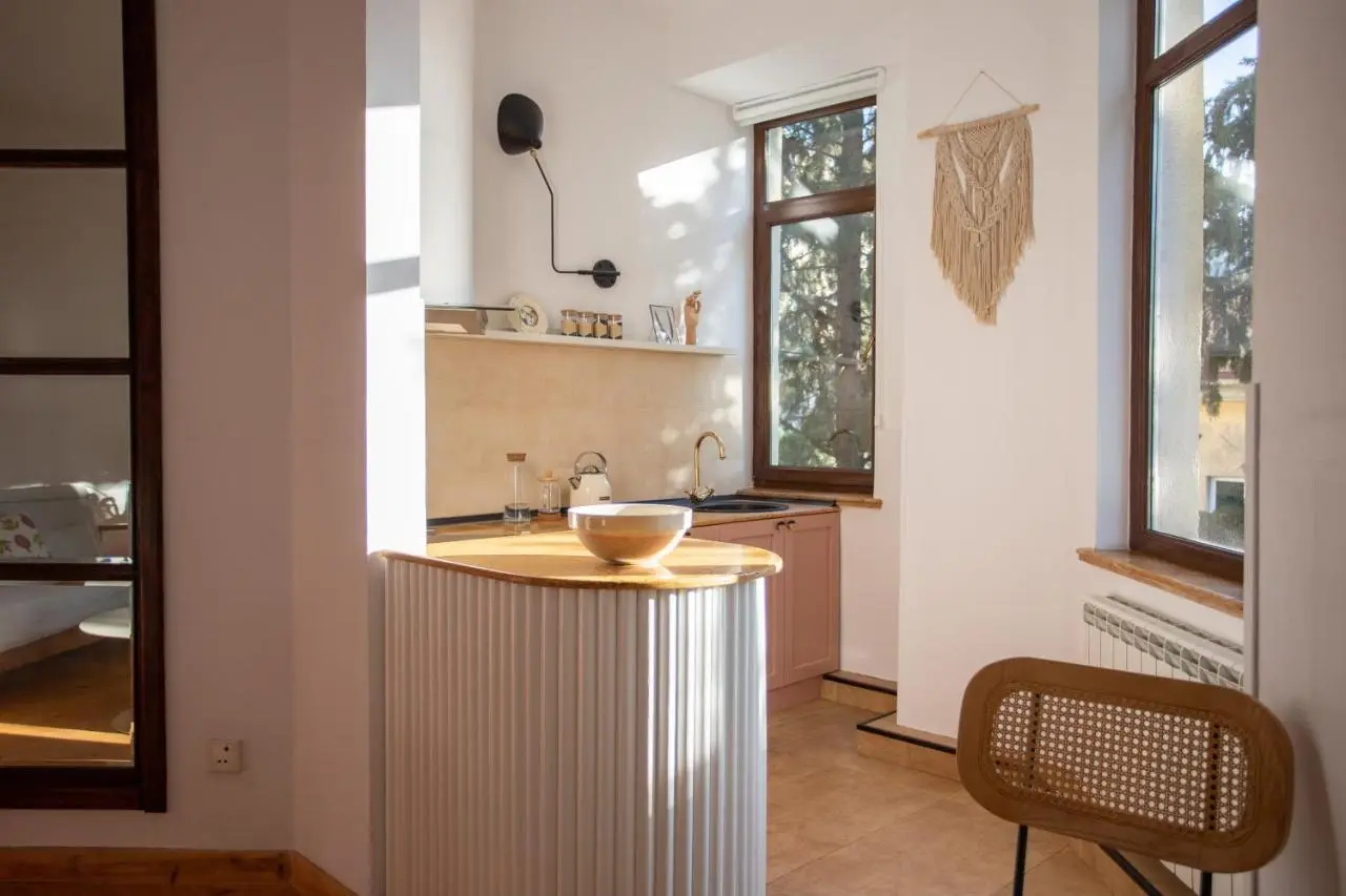 Peaceful Bohemian Apartment – Best Location