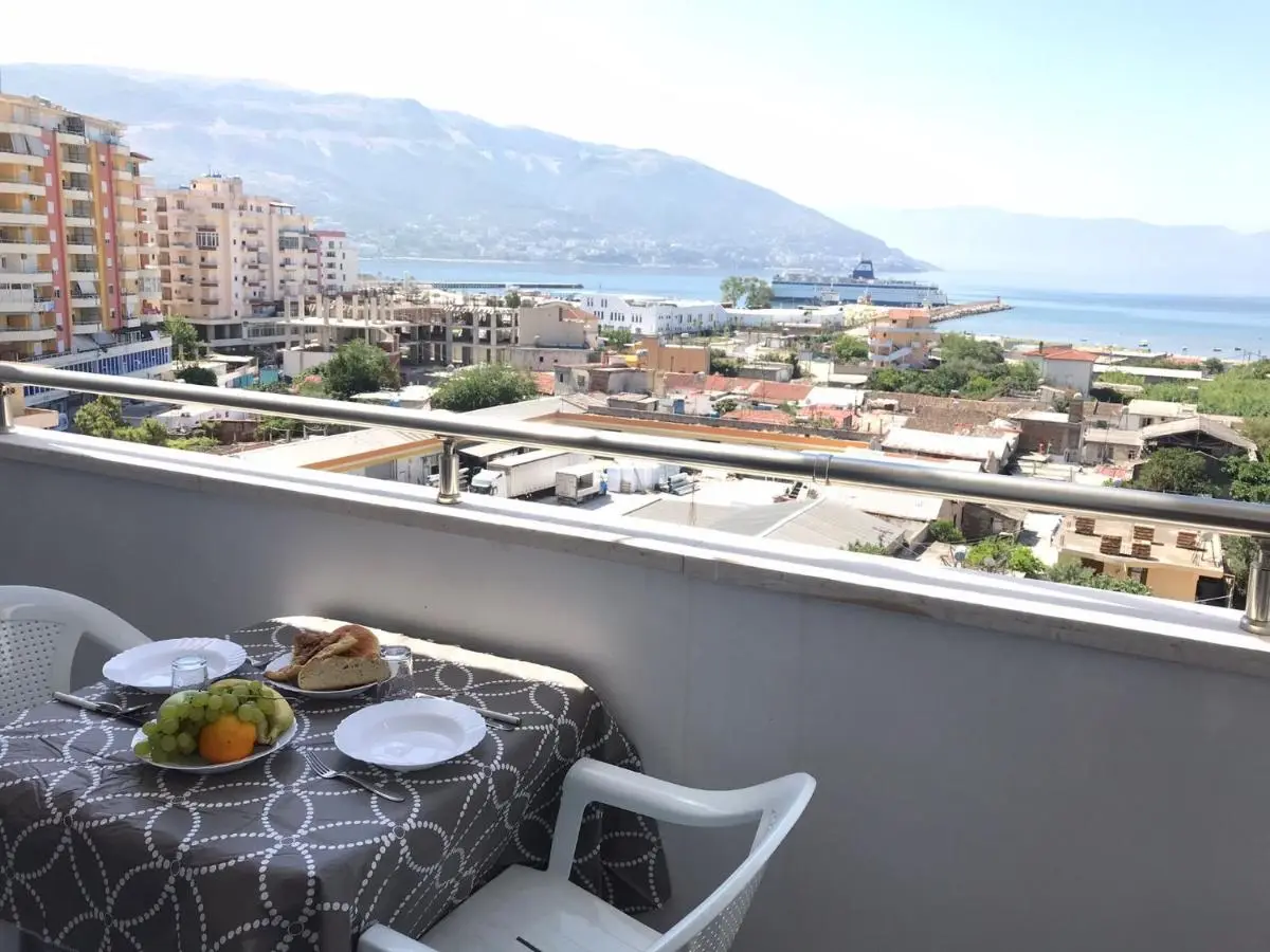 TreA Accomodations - Despacito Port Side