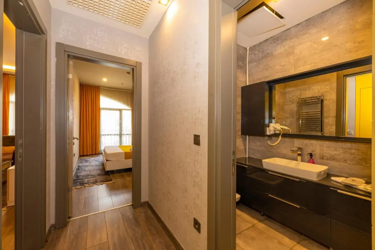 Agora Suites