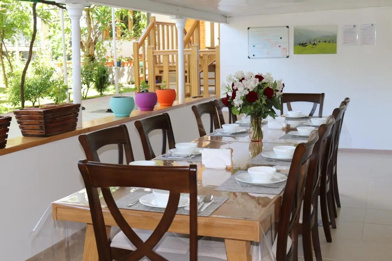 Nazy's Guest House