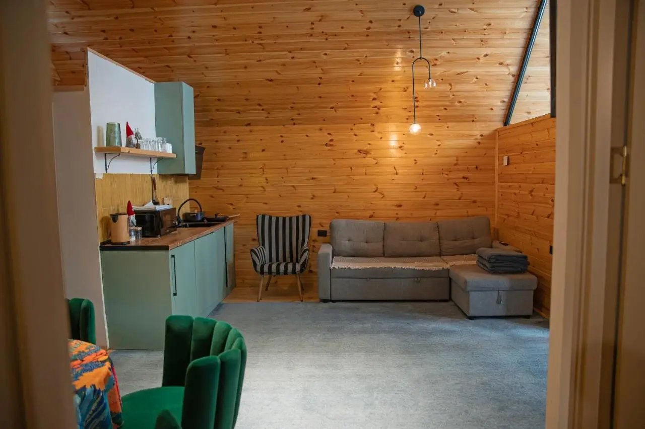 Cozy Wooden House near Gudauri