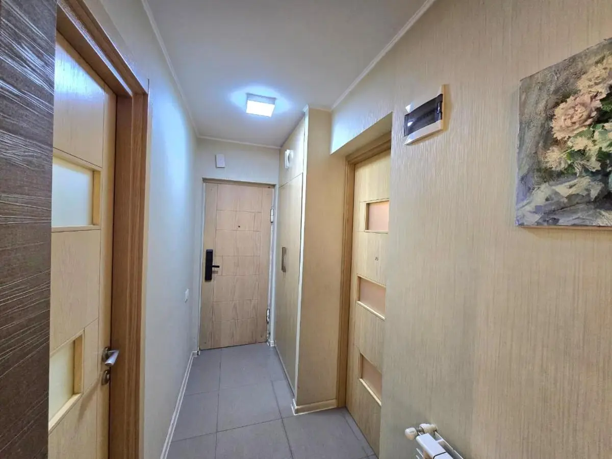 Explore Old Tbilisi, 3BR Apartment for 5, Walk to All