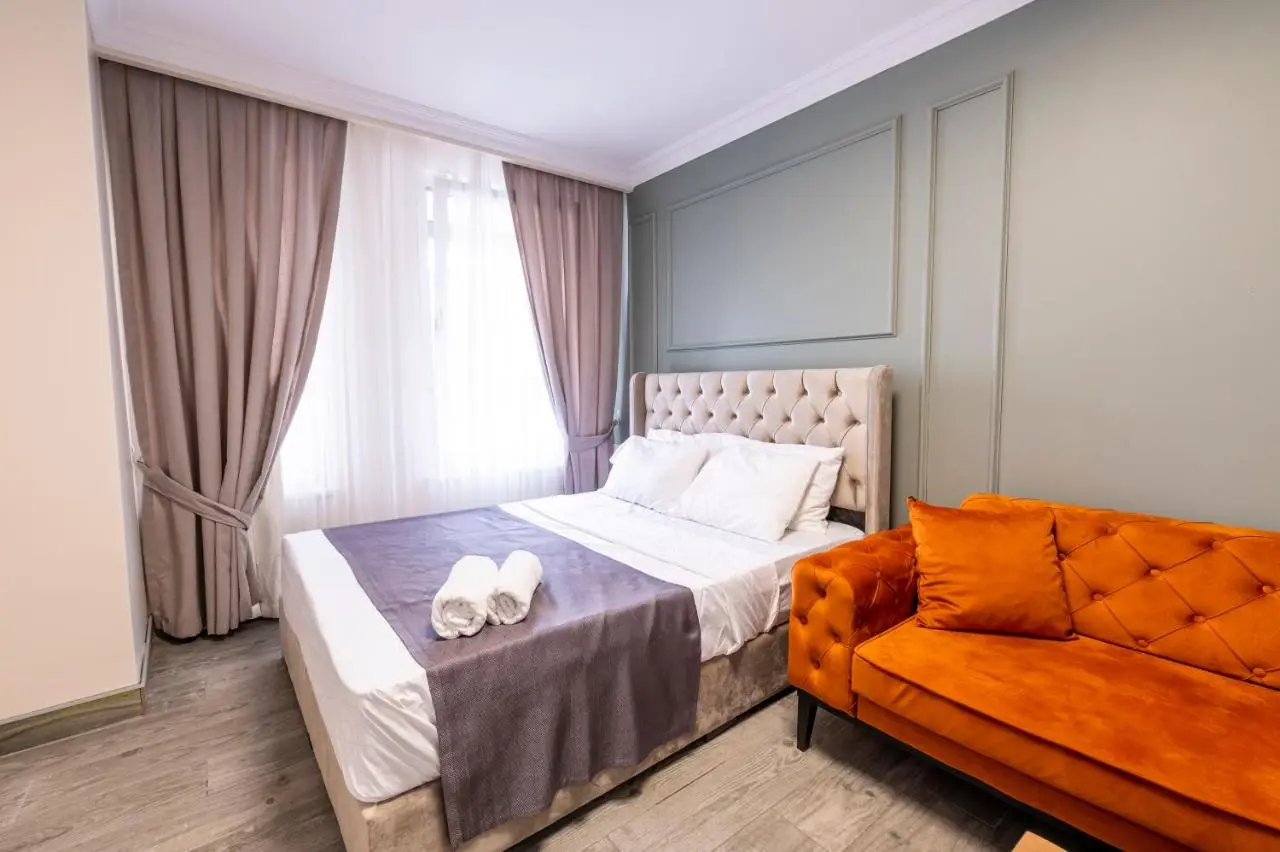 The Royal Luxury Hotel