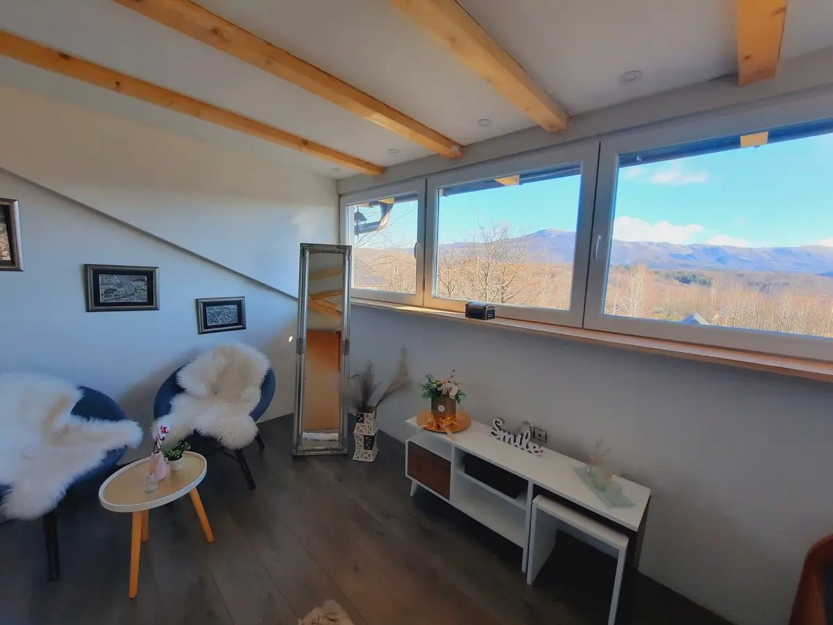 Mountain House Brutusi 18
Bjelasnica/Trnovo bi