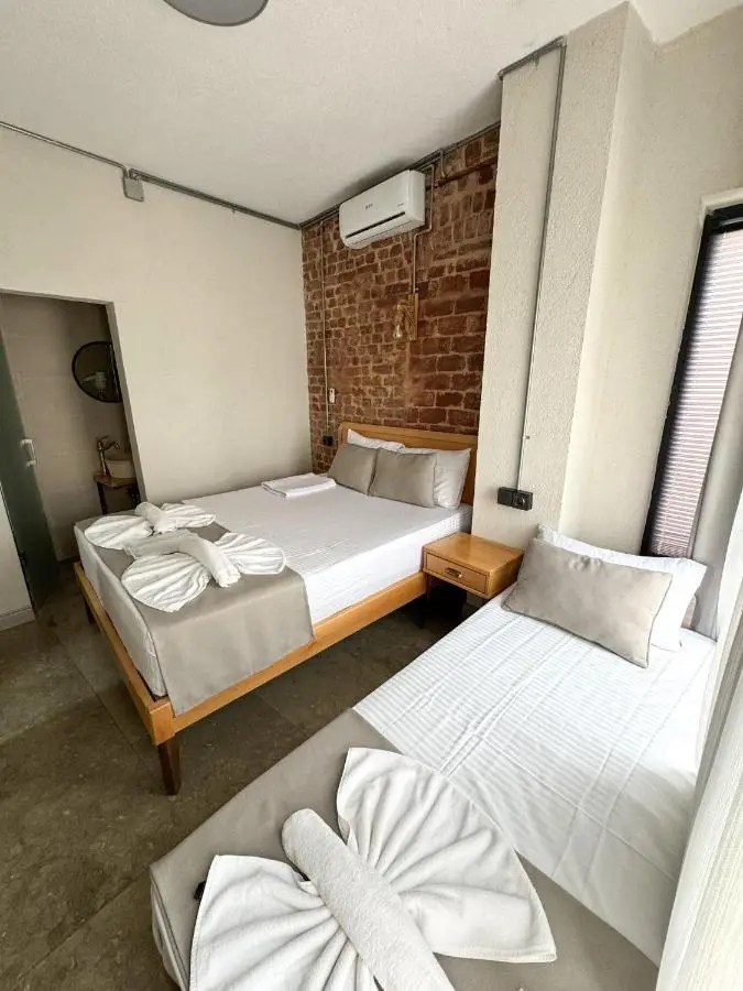 Elegance House Hotel