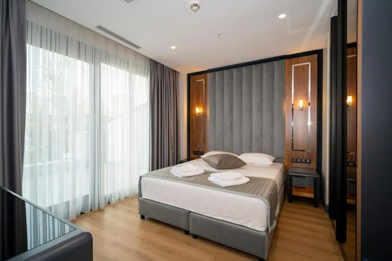 Rusel Park Residence