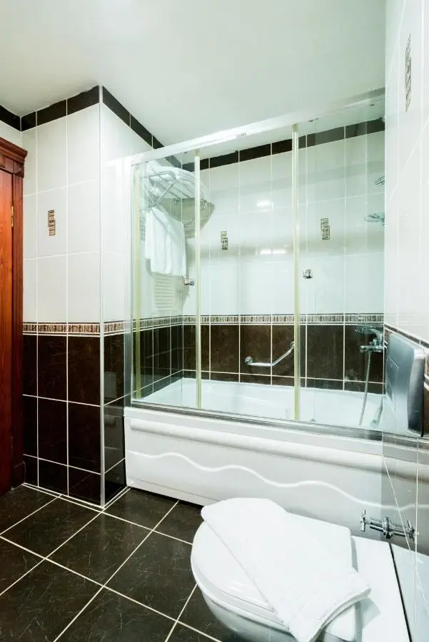 Atam Suites