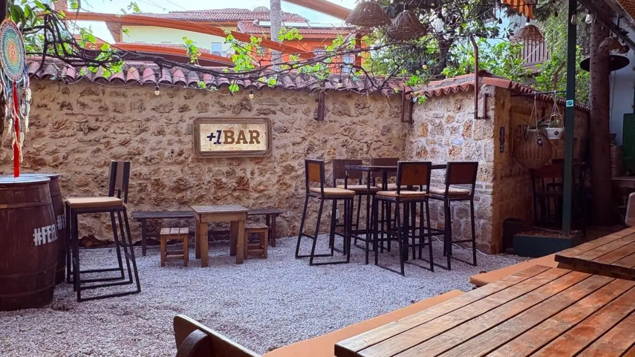Kuyu Beergarden Hostel