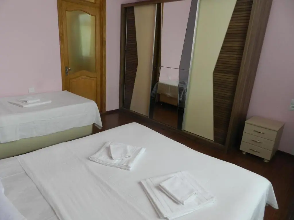 mano guest house